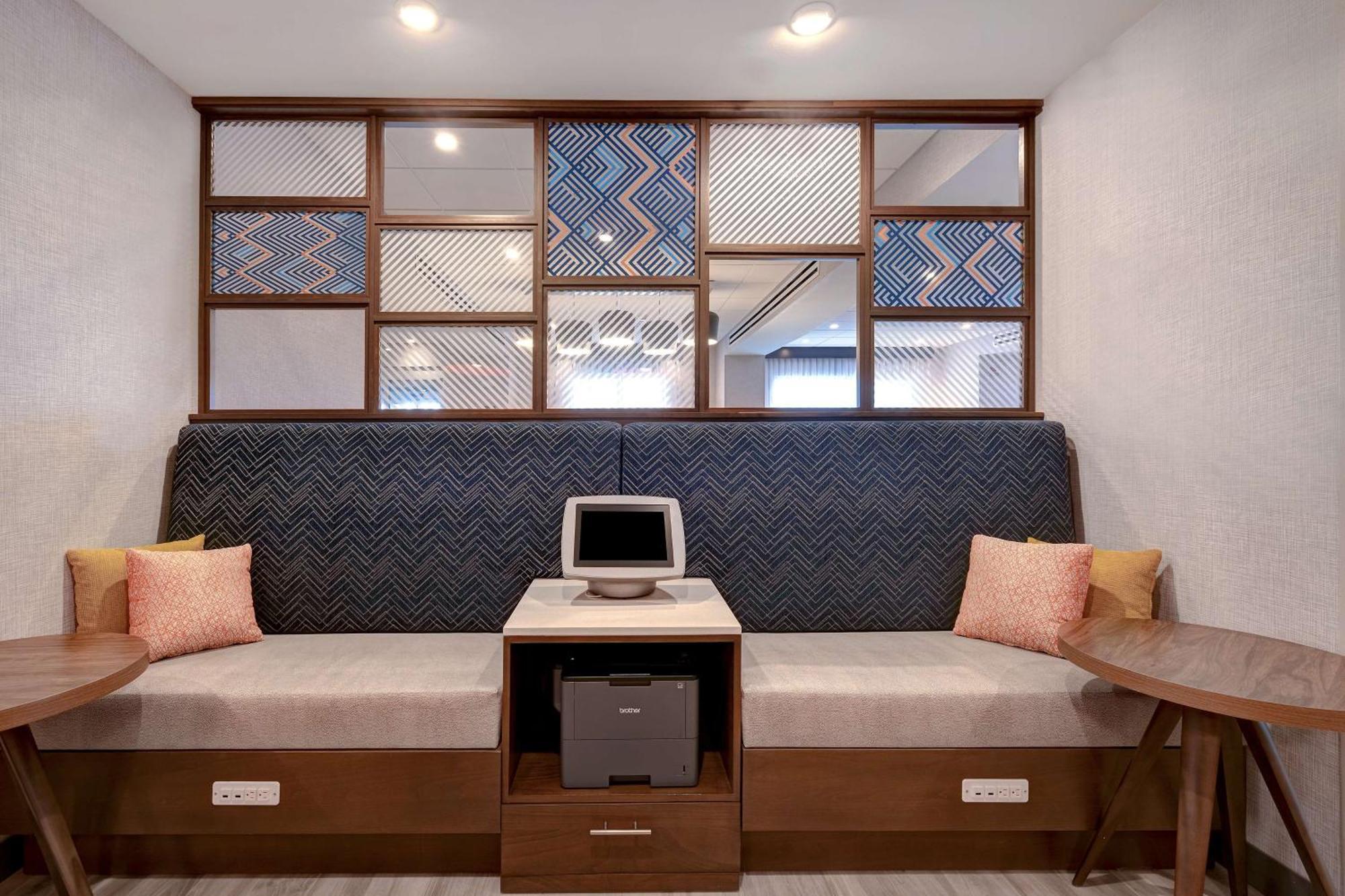 Hampton Inn Crown Point, In Ngoại thất bức ảnh